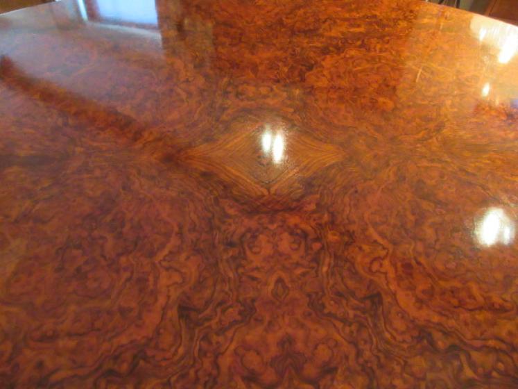 Superb Mid Victorian Burr Walnut Oval Centre Table - Image 3