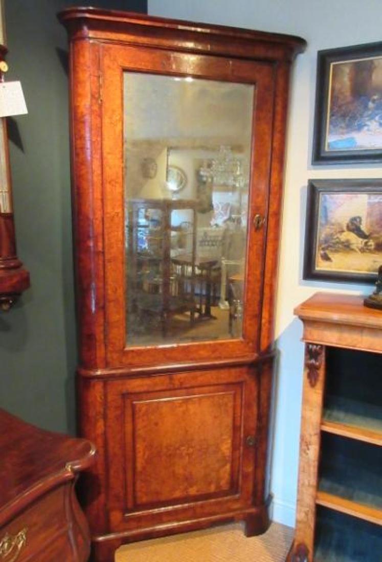 Superb George I Period Walnut Double Corner Cupboard - Image 1