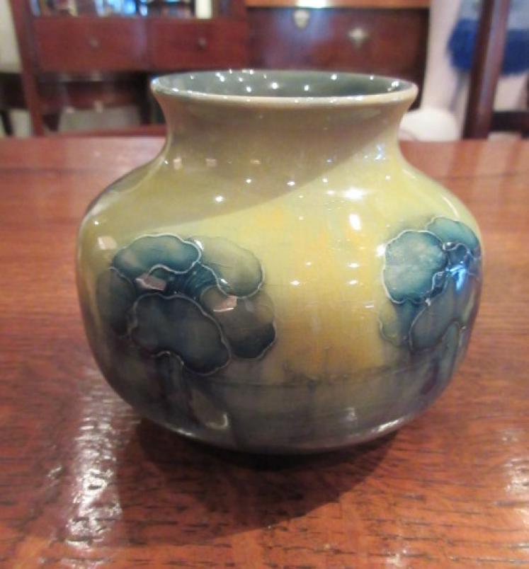 Moorcroft Hazeldene Yellow Tinted Liberty's Vase - Image 3