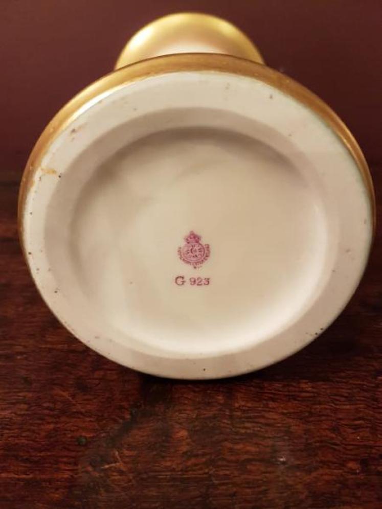 Royal Worcester James Stinton Vase - Image 3