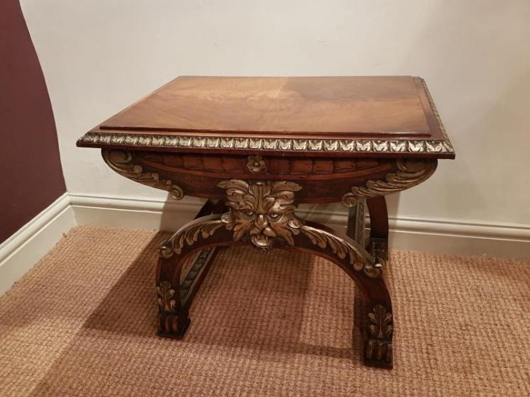 Late Victorian Walnut Lamp Table or Occasional Table - Image 1