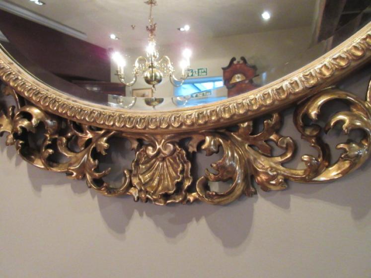 Superb Mid Victorian Oval Plaster Gilt Wall Mirror - Image 4