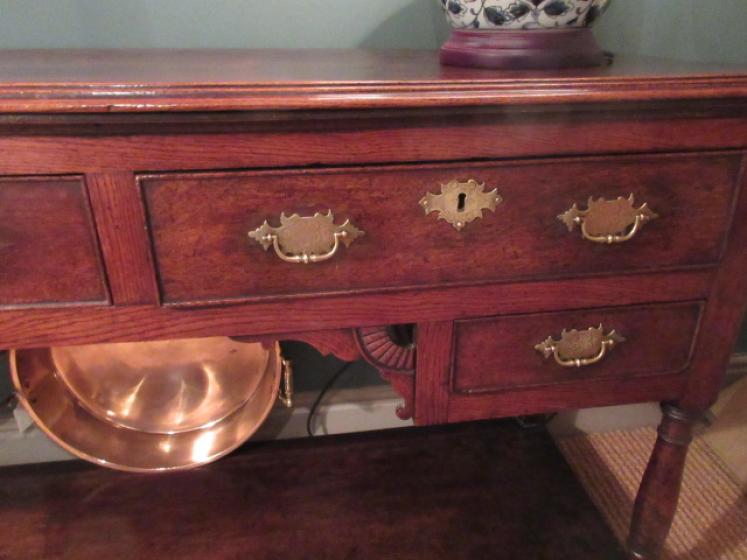 George III Period Oak Open Pot Board Dresser - Image 4