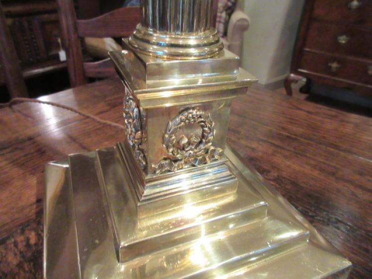 Victorian Cast Brass Corinthian Column Table Lamp - Image 4