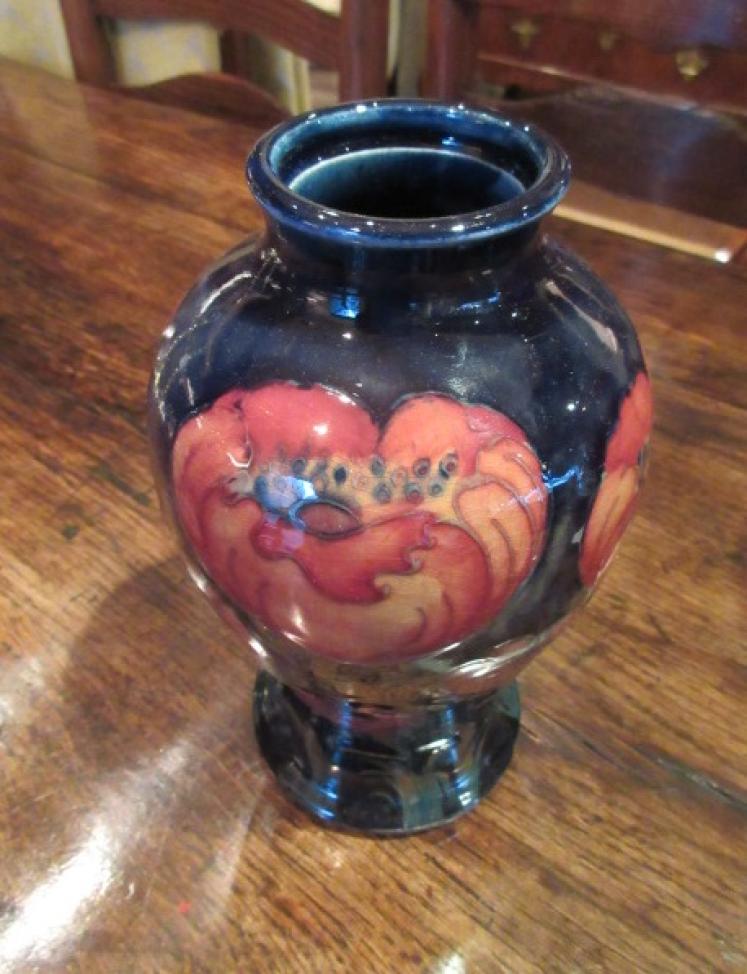 Early Moorcroft Big Poppy Baluster Shaped Vase - Image 3