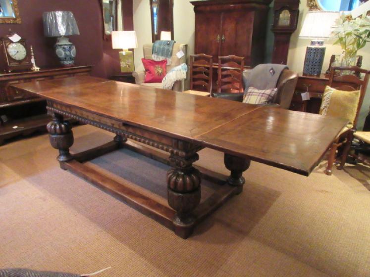 Superb William & Mary Style Extending Refectory Table - Image 1