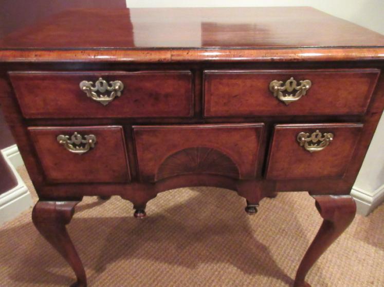 Superb George III Period Figured Walnut Lowboy - Image 3
