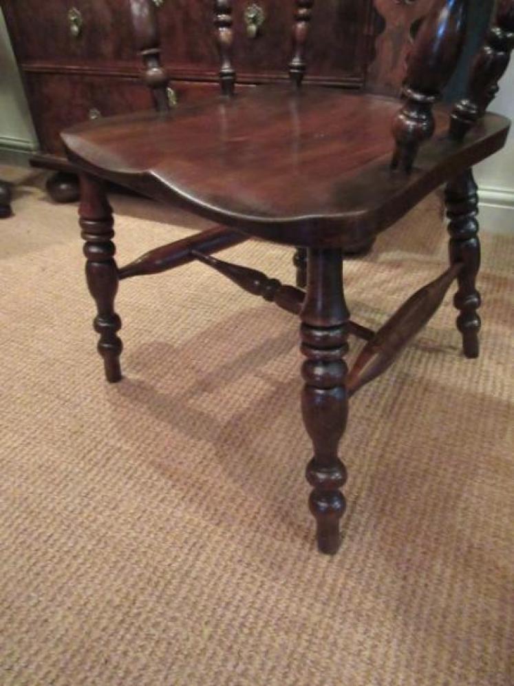 Early Victorian Ash & Elm Broad Arm Windsor Armchair - Image 3