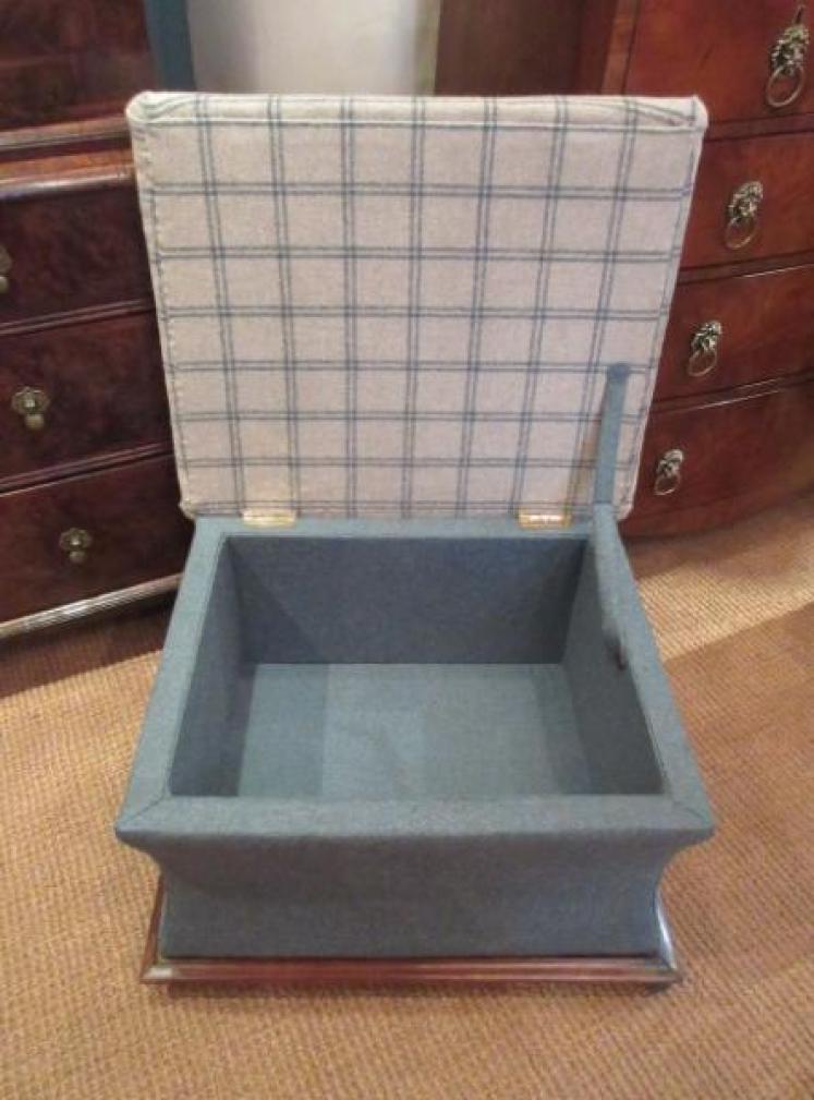 Mid Victorian Upholstered Shaped Ottoman - Image 3