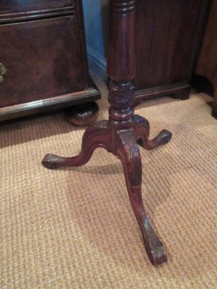 Early Victorian Figured Mahogany Lamp Table - Image 3