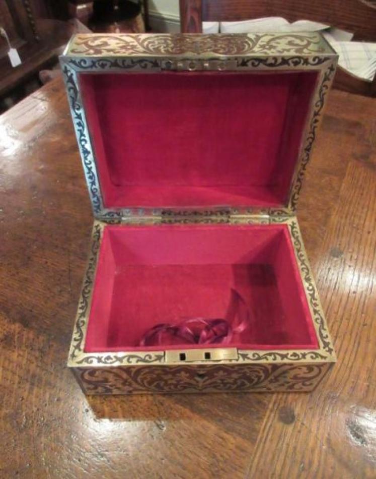 Fine Early Victorian Rosewood & Brass Inlaid Jewel Box - Image 3