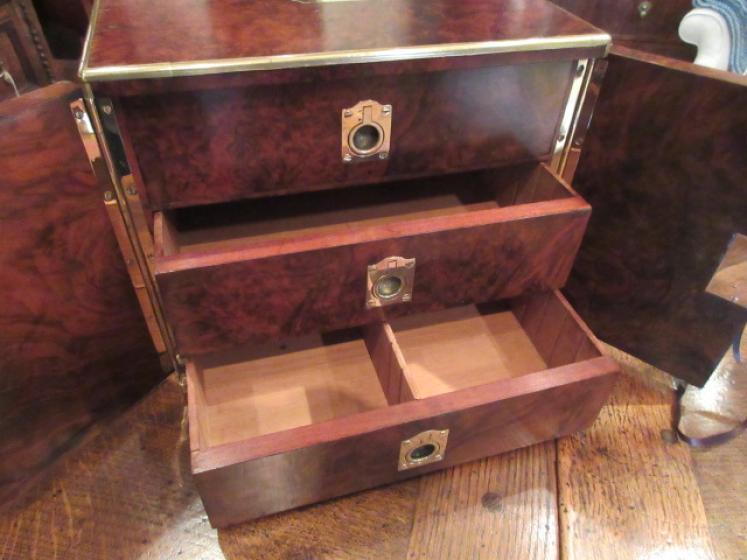 Early Victorian Burr Walnut Collector's Box - Image 4
