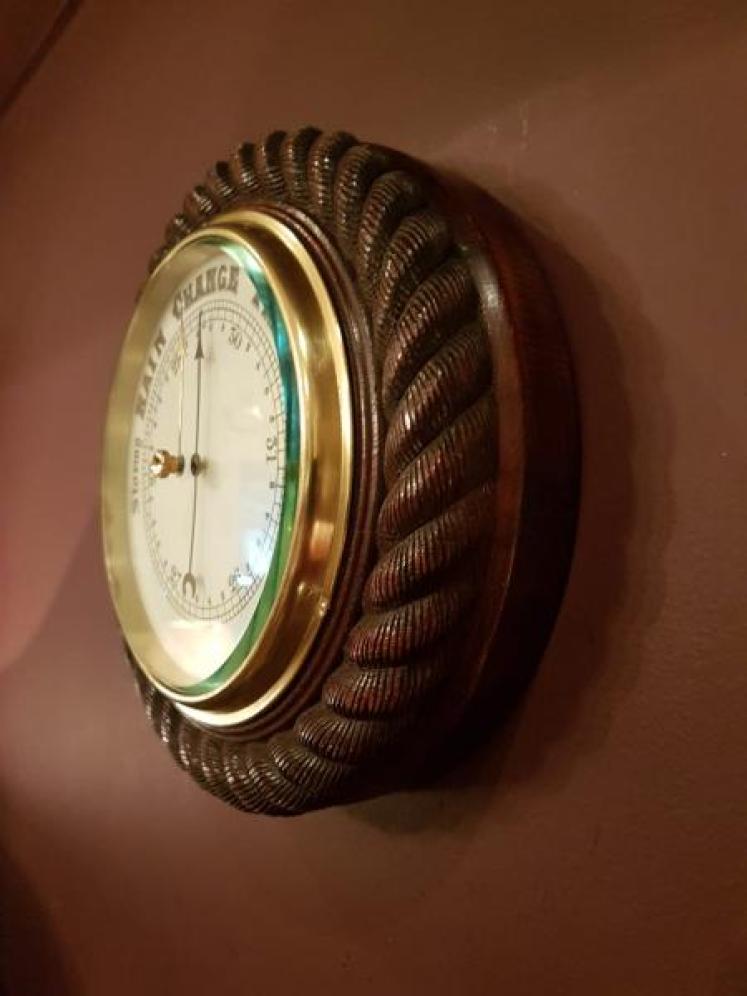 Carved Oak Rope Edge Ships Barometer - Image 3