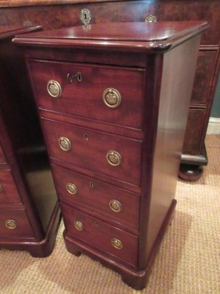 Pair of Mid Victorian Mahogany Bedside Cabinets - Image 4