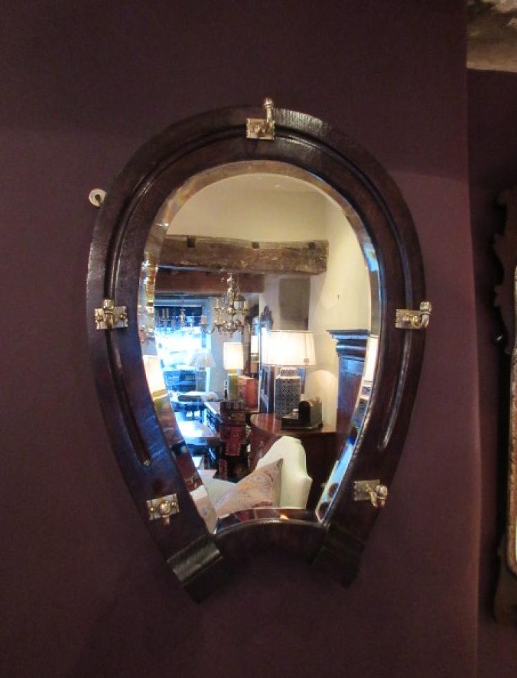 Late 19th Century Polished Oak 'Horseshoe' Hall Mirror - Image 1