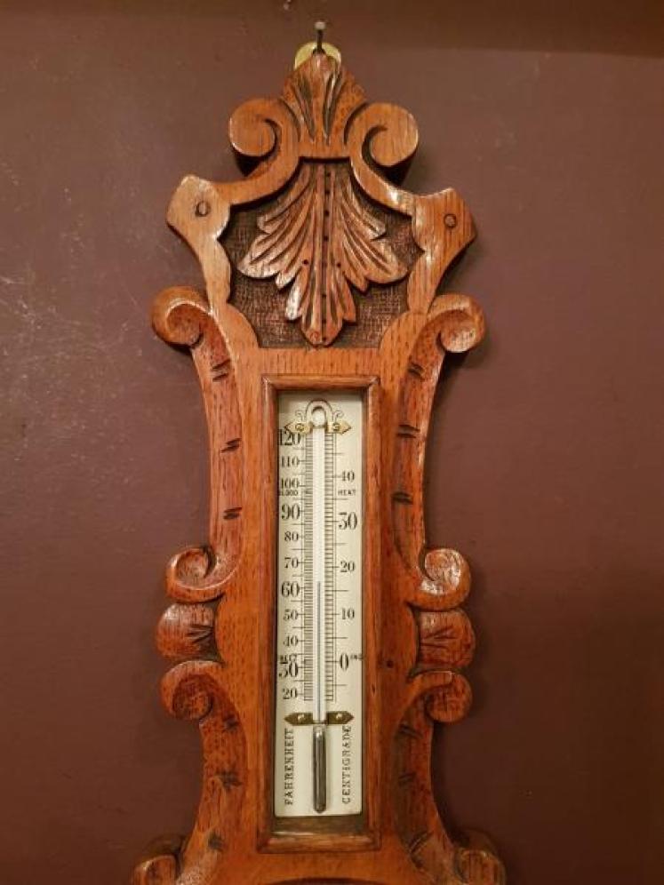 Small Superior Quality London Made Banjo Barometer - Image 3