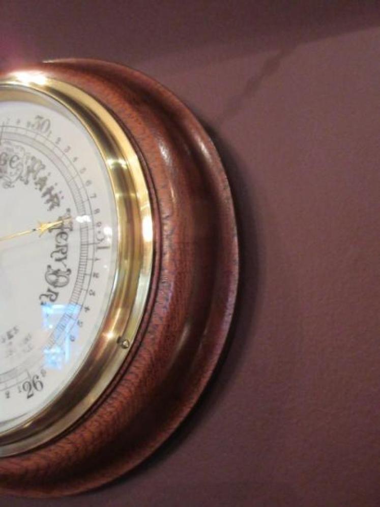 Edwardian Period Polished Oak Barometer - Image 5