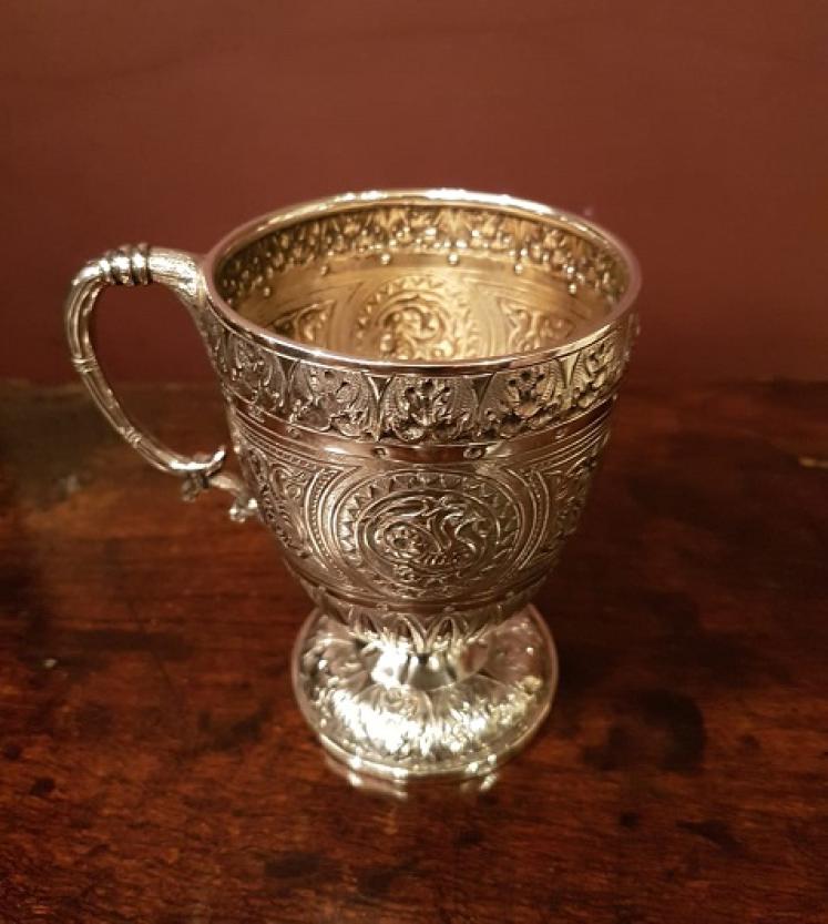 Superb Mid Victorian Edinburgh Silver Child's Cup - Image 2