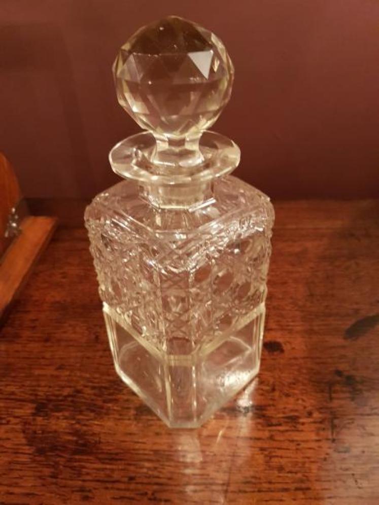 Victorian Oak Three Bottle Tantalus - Image 2