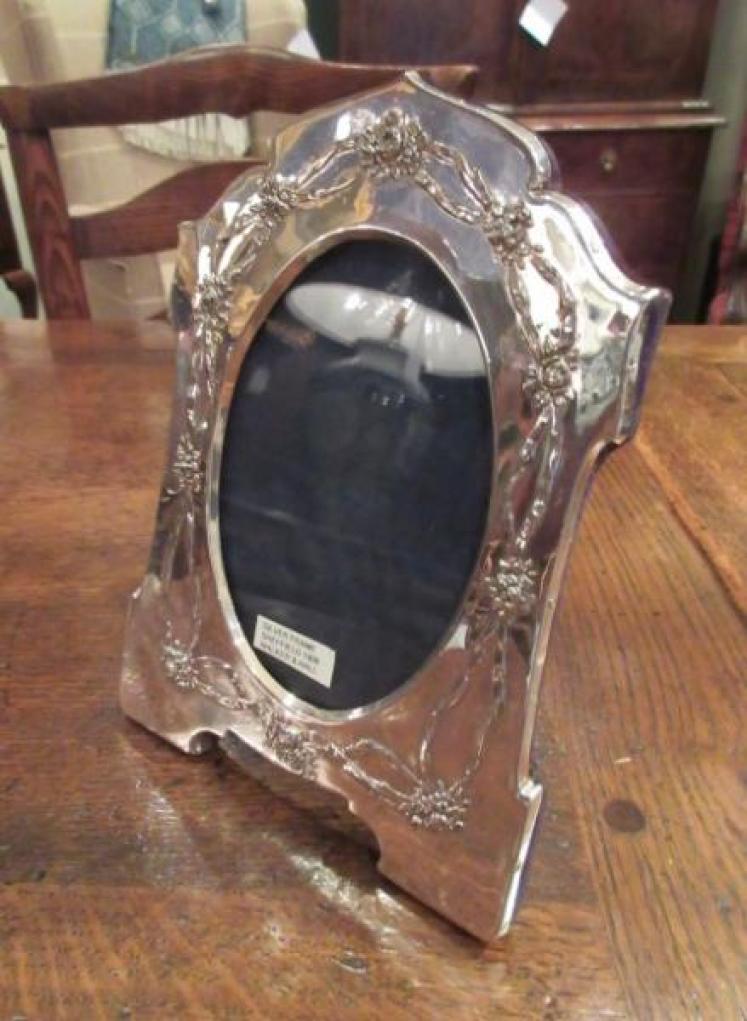 Edwardian Period Walker & Hall Silver Photo Frame - Image 5