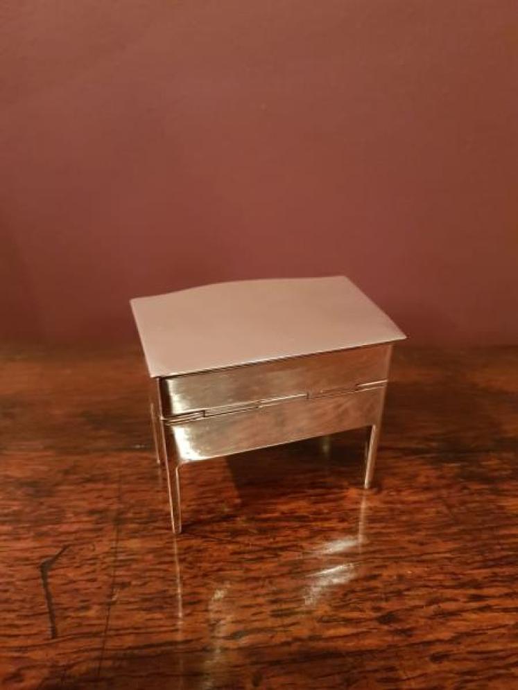 Rare George VI Period Silver Miniature Chest - Image 4