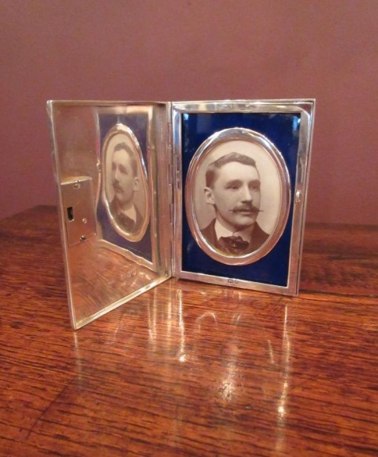 Rare Victorian Silver Hinged Door Photo Frame - Image 1