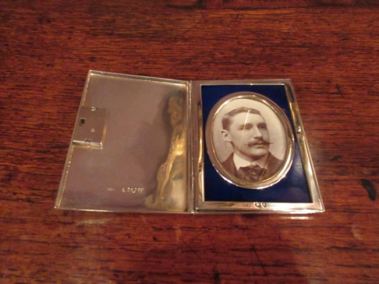 Rare Victorian Silver Hinged Door Photo Frame - Image 2