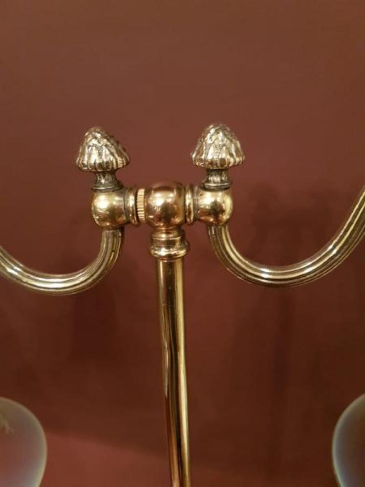 Edwardian Brass Twin Arm Table Lamp - Image 3