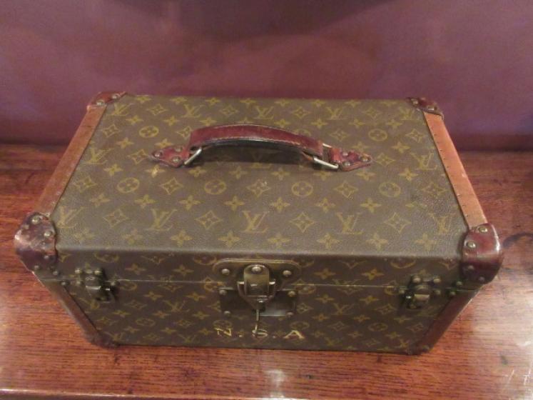 1930's Louis Vuitton Leather Vanity Case - Image 5