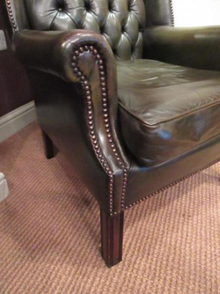 1920's Olive Green Leather Buttoned Wing Armchair - Image 4
