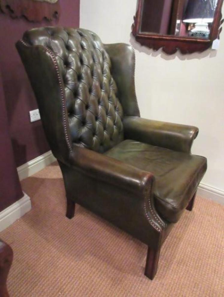 1920's Olive Green Leather Buttoned Wing Armchair - Image 5