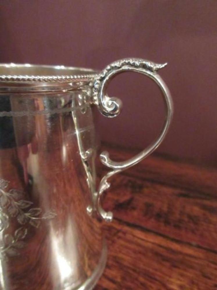 Elegant Edwardian Period Silver Child's Mug - Image 3