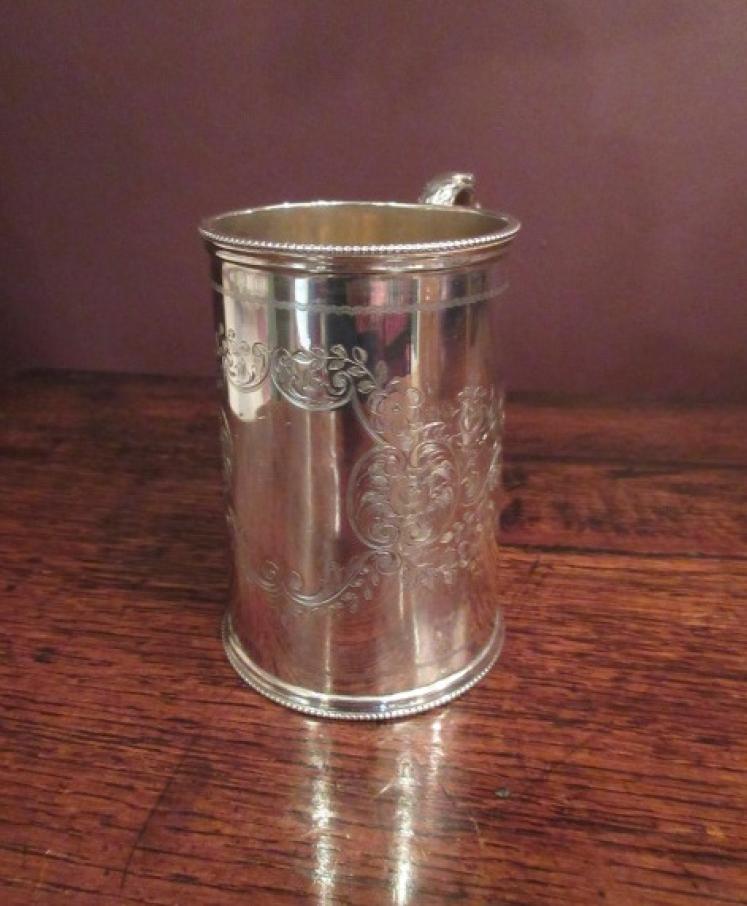Elegant Edwardian Period Silver Child's Mug - Image 5