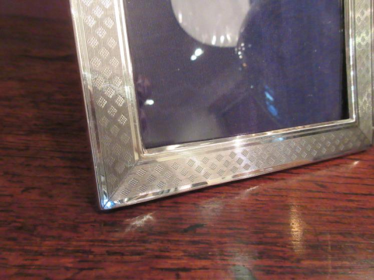 George V Period Silver Engraved Photo Frame - Image 2
