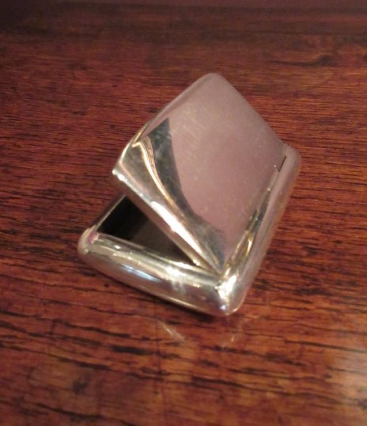 George V Period Silver Snuff Box - Image 1