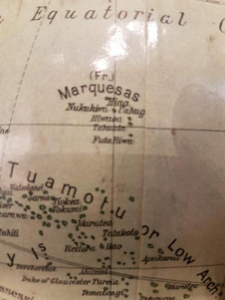 Immaculate 1930's 14" Paper Mache Terrestrial Globe - Image 3