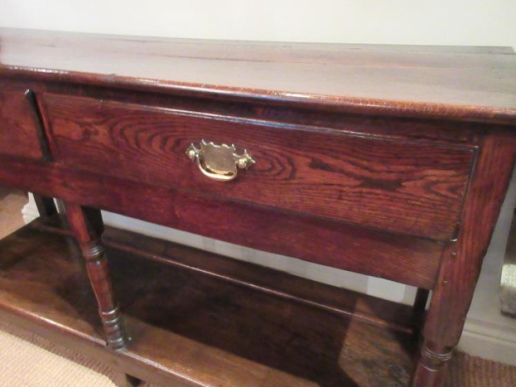 Small George II Period Pot Board Dresser - Image 2