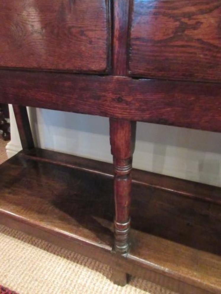 Small George II Period Pot Board Dresser - Image 4