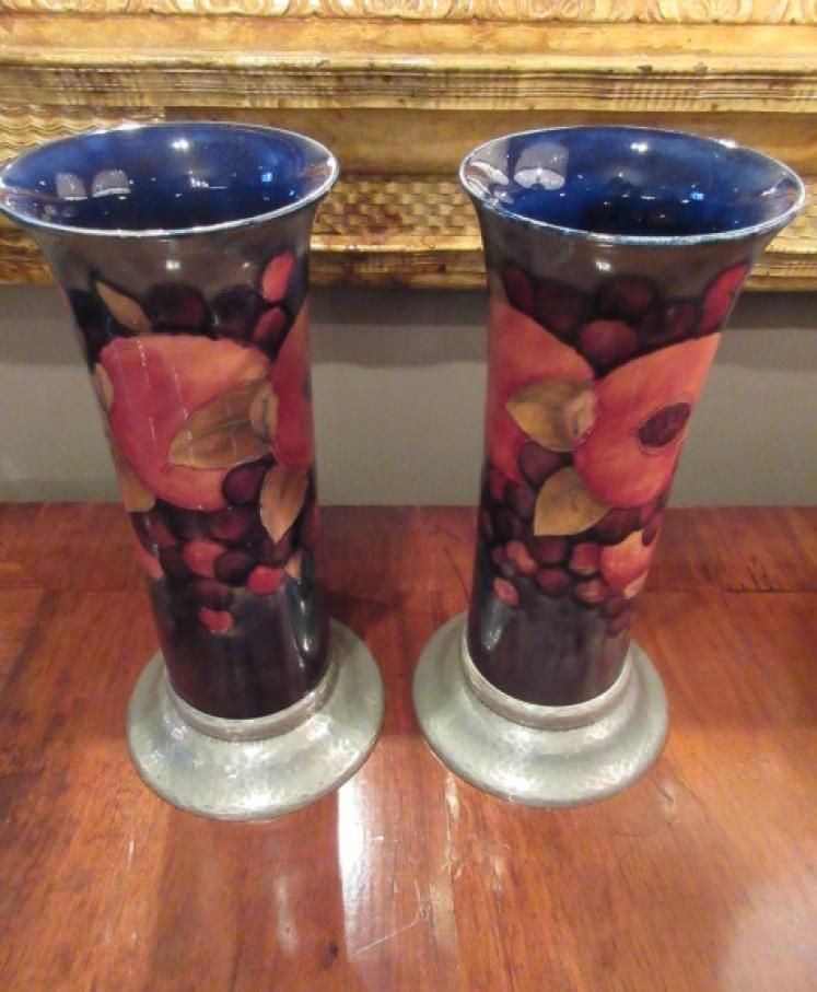 Pair of Moorcroft for Liberty Pomegranate Vases - Image 5