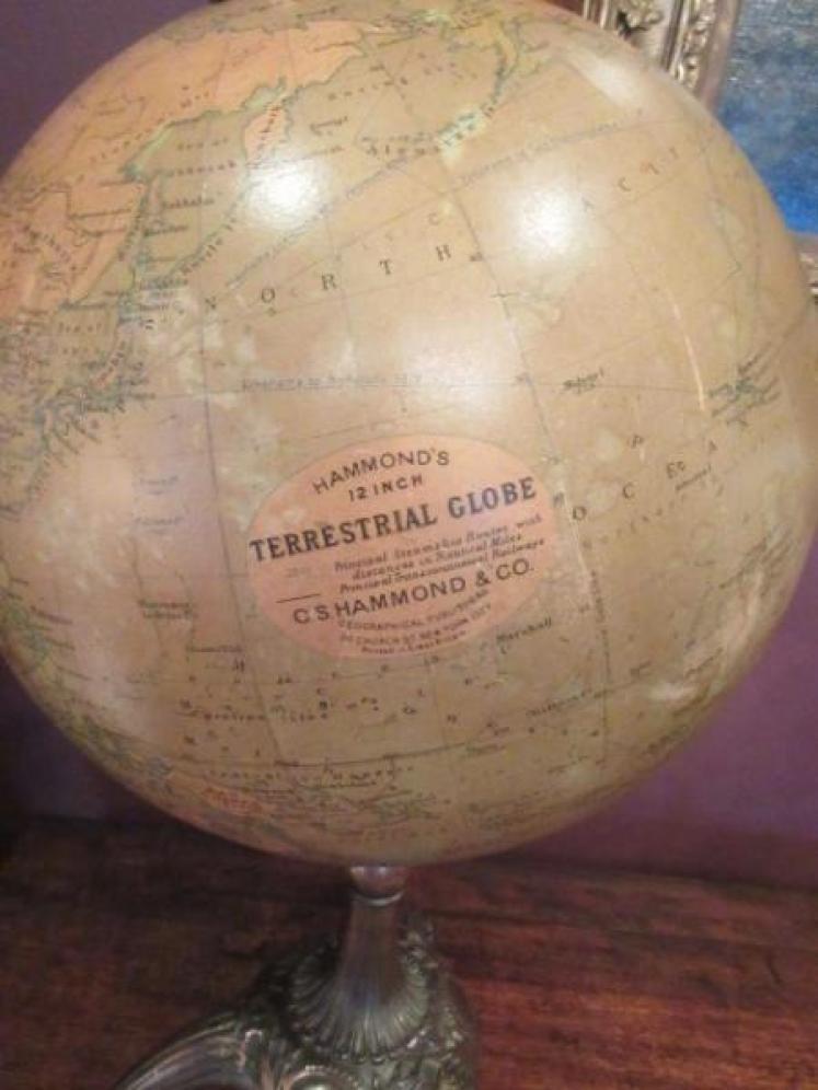 Large 1920's Hammond's 12" Paper Mache Terrestrial Globe - Image 2