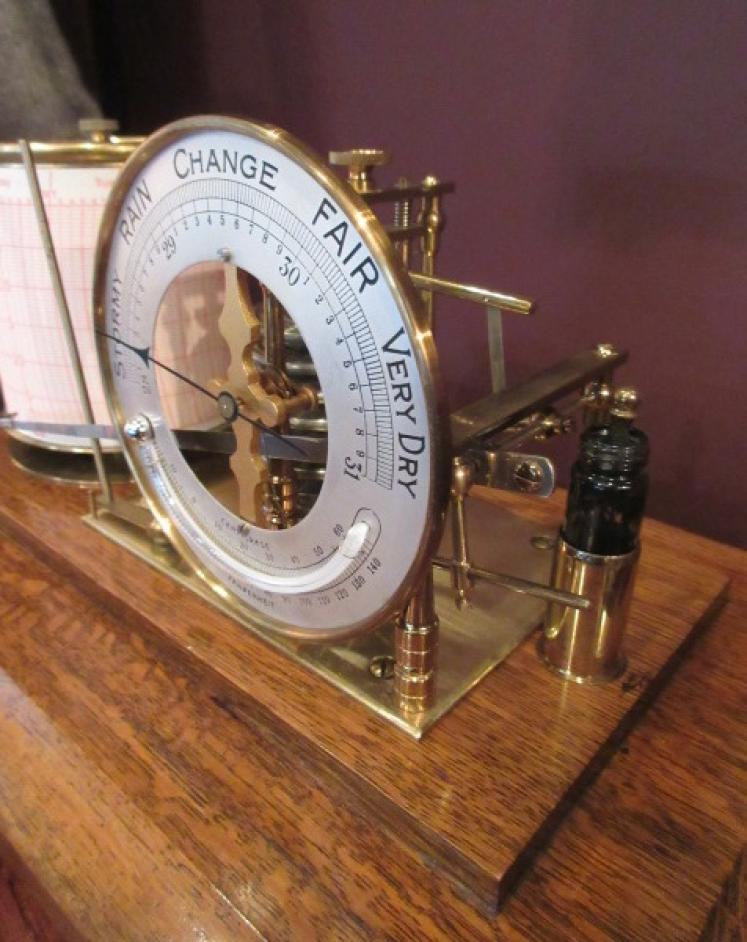 Edwardian Period Oak Cased Barograph & Barometer - Image 4