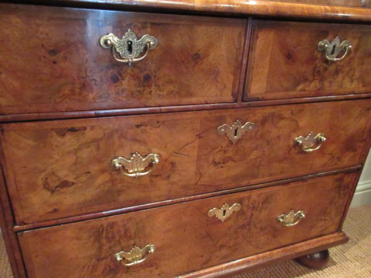 Very Original William & Mary Period Walnut Fitted Escritoire - Image 4