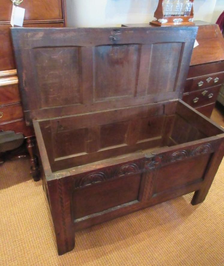 George II Period Oak Three Panel Yorkshire Coffer - Image 5