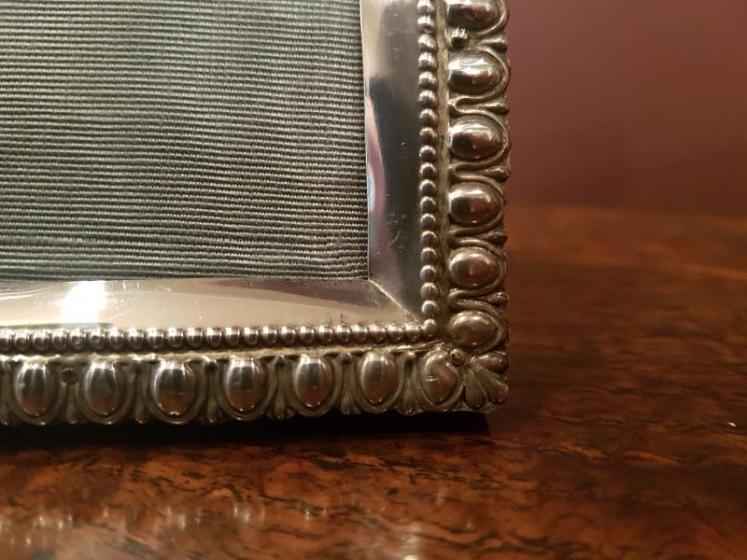 Edwardian Period Silver Bevel Edge Glass Photo Frame  - Image 4