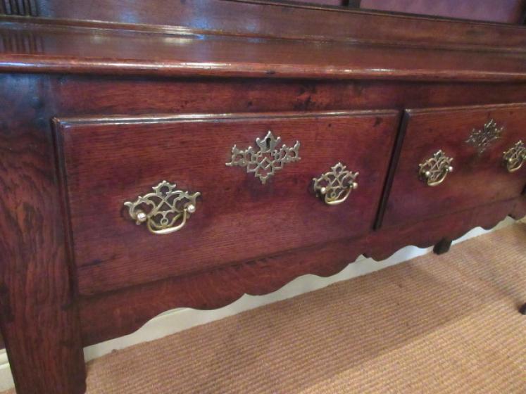 Superb George III Period Oak Dresser & Rack - Image 4