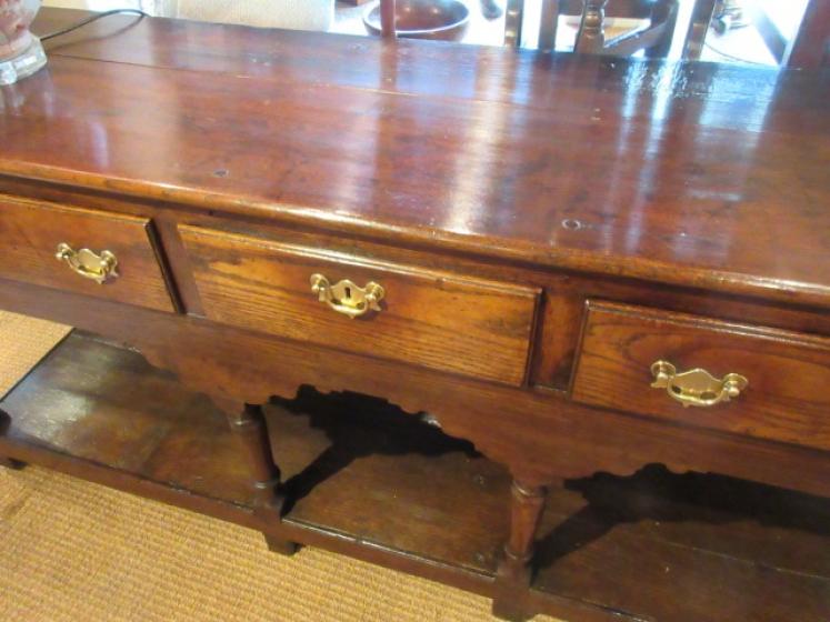 Superb George II Period Open Pot Board Dresser - Image 2
