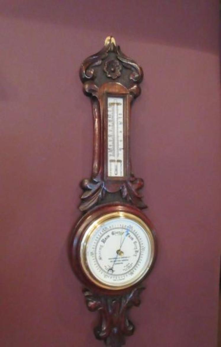 Small Mid Victorian Polished Oak Banjo Barometer - Image 1