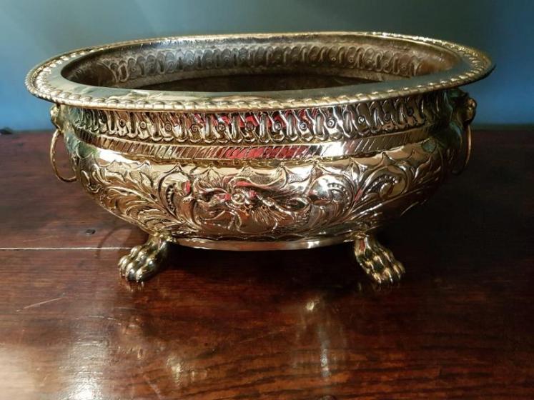 Fine Quality Regency Brass Planter - Image 1