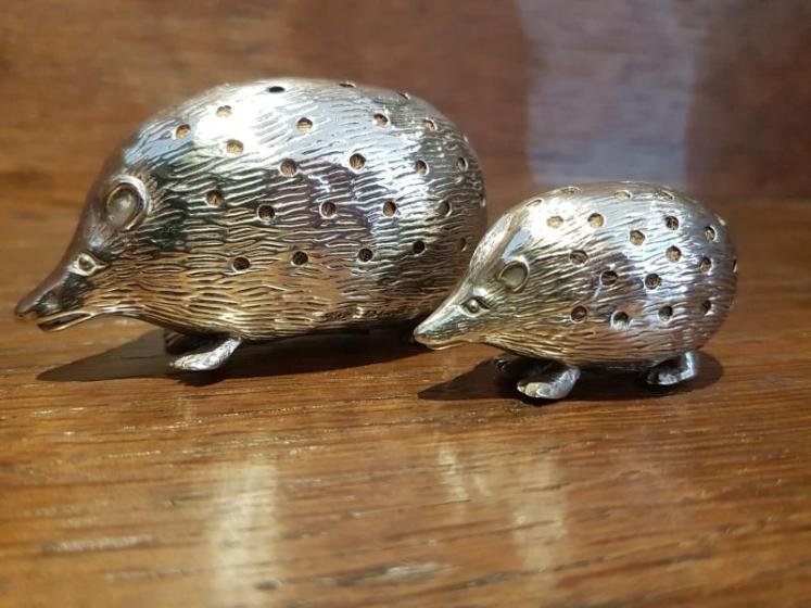 Levi & Salamon Silver Hedgehog and Hoglet Pin Cushions - Image 5