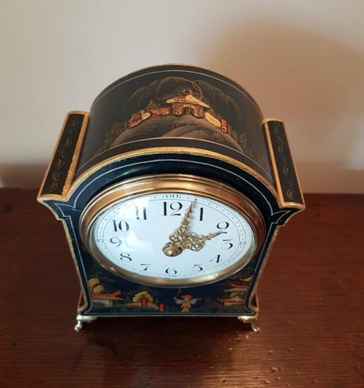 Edwardian Antique Chinioserie Lacquered Mantel Clock - Image 2